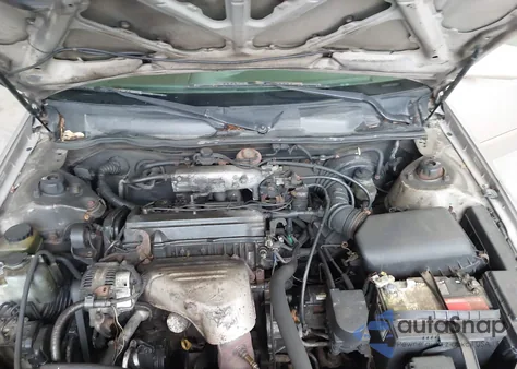 2001 Toyota Camry Le z USA, uszkodzony, nr VIN 4T1BG22K41U809568